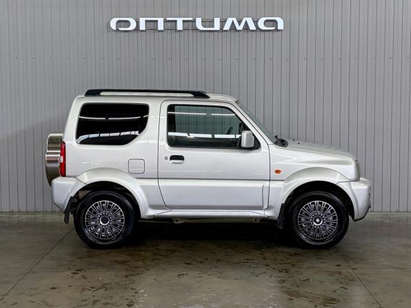 Suzuki Jimny III Рестайлинг 1 с пробегом 2011 года, цена 1 097 000 рублей, 84074 км, внедорожник, Автокод Объявления