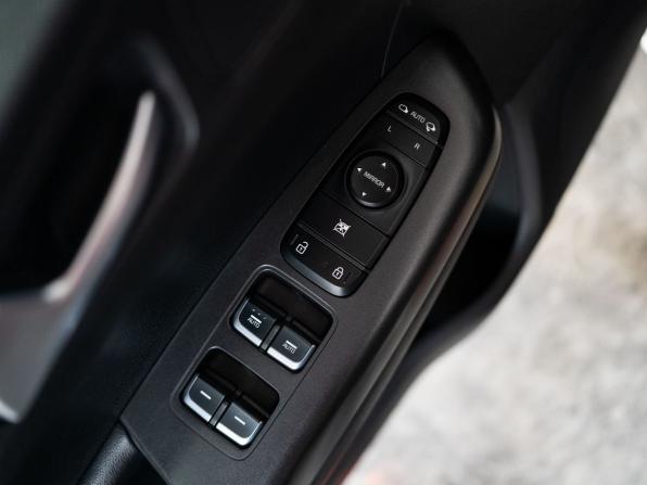 Kia Sportage IV Рестайлинг с пробегом 2019 года, цена 2 140 000 рублей, 140266 км, внедорожник, Автокод Объявления