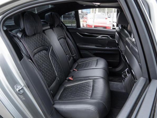 BMW 7 серии VI (G11/G12) Рестайлинг с пробегом 2019 года, цена 8 560 000 рублей, 88991 км, седан, Автокод Объявления