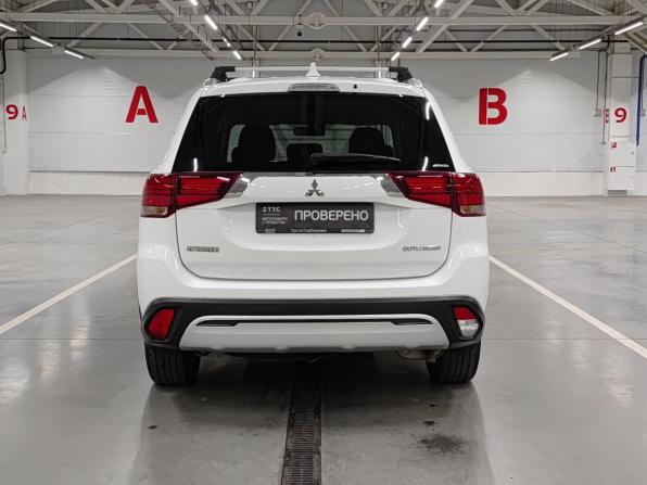 Mitsubishi Outlander III Рестайлинг 3 с пробегом 2019 года, цена 2 150 000 рублей, 92301 км, внедорожник, Автокод Объявления