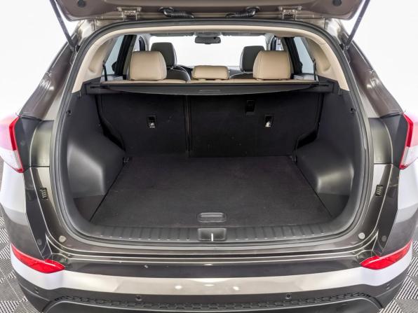Hyundai Tucson III с пробегом 2016 года, цена 1 800 000 рублей, 157450 км, внедорожник, Автокод Объявления