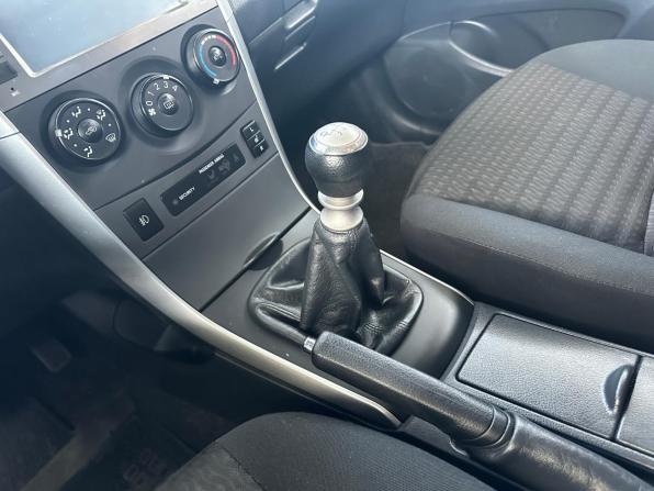Toyota Corolla X (E140 E150) Рестайлинг с пробегом 2011 года, цена 950 000 рублей, 198913 км, седан, Автокод Объявления