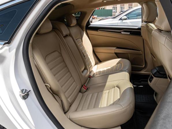 Ford Fusion (North America) II с пробегом 2015 года, цена 1 435 000 рублей, 160360 км, седан, Автокод Объявления
