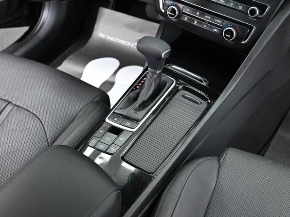 Kia Optima IV Рестайлинг с пробегом 2018 года, цена 1 649 000 рублей, 106000 км, седан, Автокод Объявления