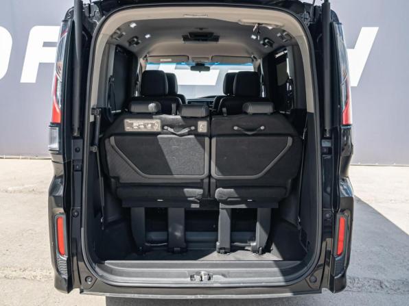 Honda Stepwgn V с пробегом 2015 года, цена 1 765 000 рублей, 165281 км, минивэн, Автокод Объявления