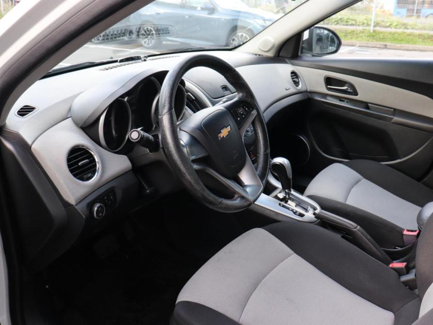Chevrolet Cruze I Рестайлинг Химки  - изображение 7