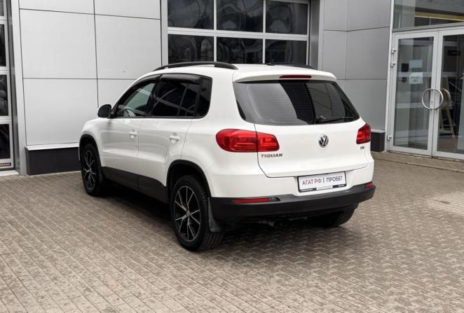 Volkswagen Tiguan I Рестайлинг с пробегом 2012 года, цена 1 090 000 рублей, 210574 км, внедорожник, Автокод Объявления