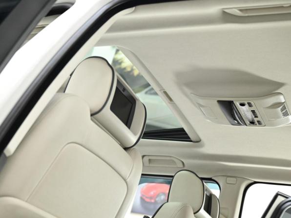 Land Rover Range Rover III Рестайлинг 2 с пробегом 2010 года, цена 1 139 000 рублей, 161777 км, внедорожник, Автокод Объявления