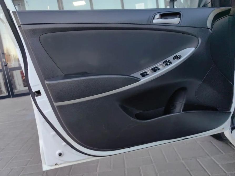 Hyundai Solaris I Рестайлинг Волгоград  - изображение 7