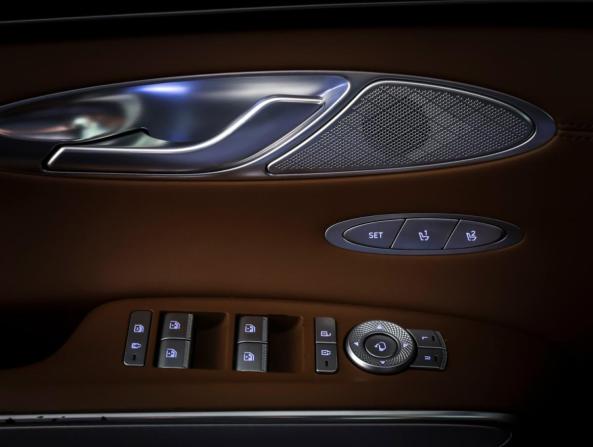 Genesis GV70 I с пробегом 2021 года, цена 3 924 000 рублей, 144500 км, внедорожник, Автокод Объявления