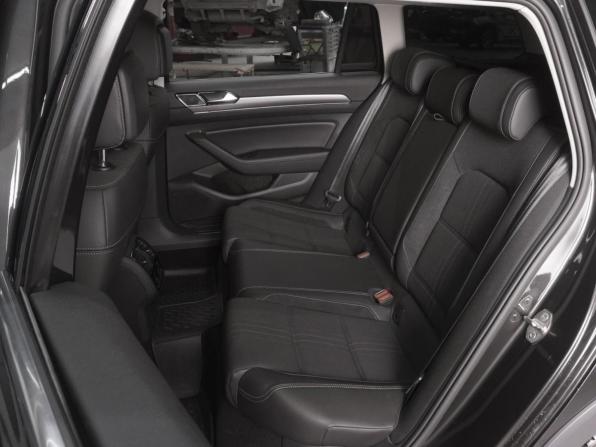 Volkswagen Passat B8 с пробегом 2019 года, цена 3 245 000 рублей, 112304 км, универсал, Автокод Объявления