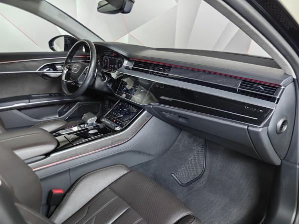 Audi A8 IV (D5) с пробегом 2020 года, цена 4 800 000 рублей, 106864 км, седан, Автокод Объявления