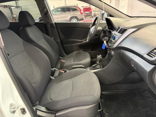 Hyundai Solaris I Рестайлинг с пробегом 2016 года, цена 1 047 000 рублей, 86826 км, хэтчбек, Автокод Объявления