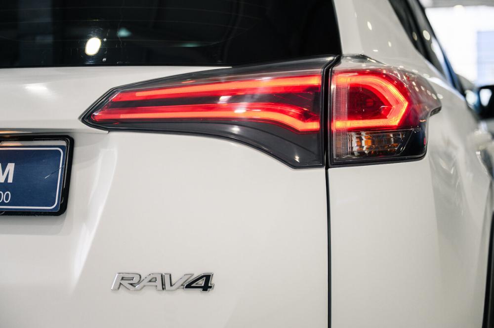 Toyota RAV4 IV (XA40) Рестайлинг Оренбург  - изображение 10