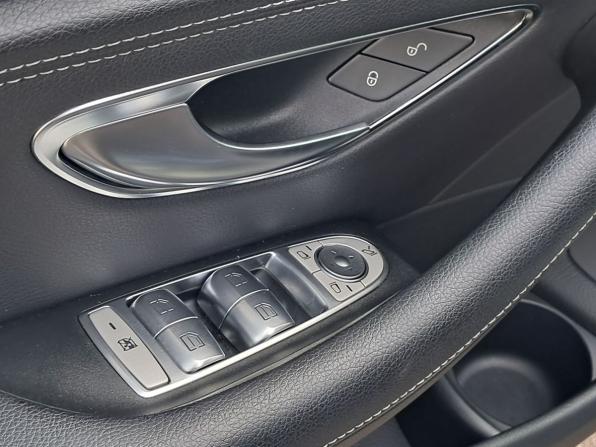 Mercedes-Benz E-Класс V (W213 S213 C238) Рестайлинг с пробегом 2021 года, цена 3 900 000 рублей, 109993 км, седан, Автокод Объявления