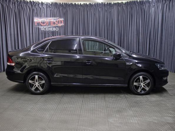 Volkswagen Polo V Рестайлинг с пробегом 2015 года, цена 929 000 рублей, 172296 км, седан, Автокод Объявления
