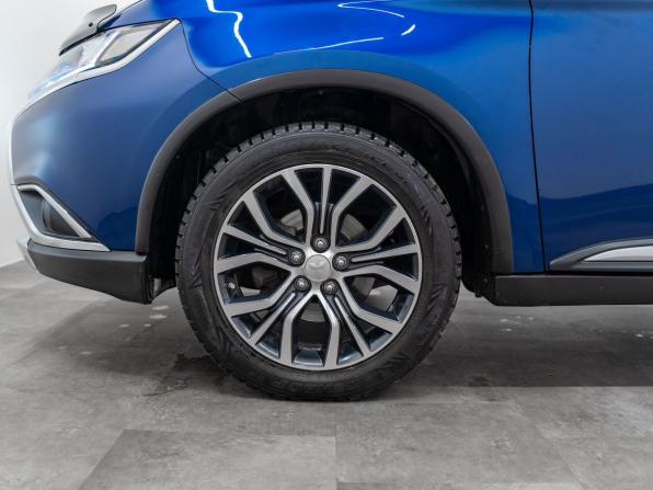 Mitsubishi Outlander III Рестайлинг 2 с пробегом 2015 года, цена 1 747 000 рублей, 172775 км, внедорожник, Автокод Объявления