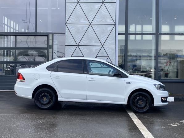 Volkswagen Polo V Рестайлинг с пробегом 2017 года, цена 1 019 000 рублей, 143944 км, седан, Автокод Объявления
