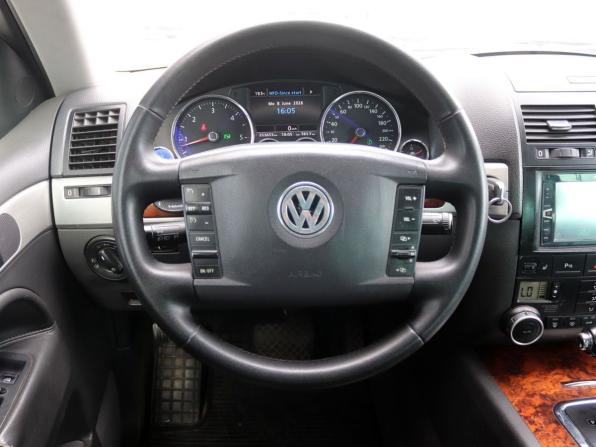 Volkswagen Touareg I Рестайлинг с пробегом 2008 года, цена 1 099 000 рублей, 353000 км, внедорожник, Автокод Объявления