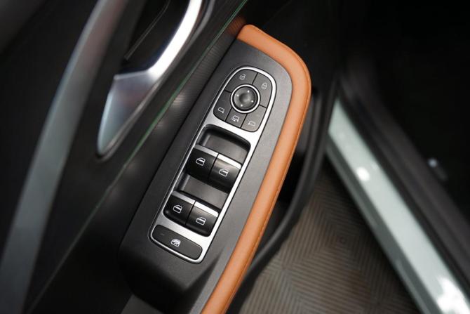 Omoda C5 I с пробегом 2023 года, цена 1 875 000 рублей, 39500 км, внедорожник, Автокод Объявления