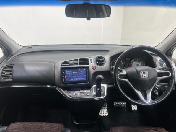 Honda Stream II Рестайлинг с пробегом 2011 года, цена 1 399 000 рублей, 137522 км, минивэн, Автокод Объявления