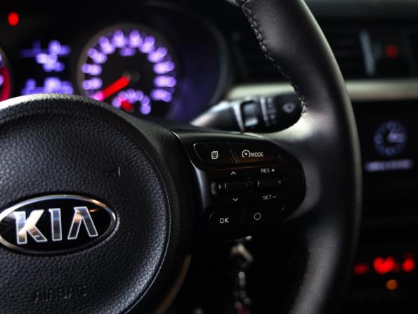 Kia Rio IV с пробегом 2018 года, цена 889 777 рублей, 172000 км, седан, Автокод Объявления