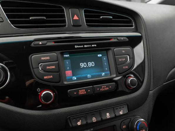 Kia Ceed II с пробегом 2013 года, цена 1 280 000 рублей, 81906 км, хэтчбек, Автокод Объявления
