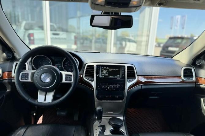 Jeep Grand Cherokee IV (WK2) с пробегом 2012 года, цена 2 100 000 рублей, 222301 км, внедорожник, Автокод Объявления