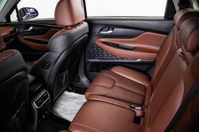 Hyundai Santa Fe IV Рестайлинг с пробегом 2022 года, цена 3 990 000 рублей, 98989 км, внедорожник, Автокод Объявления