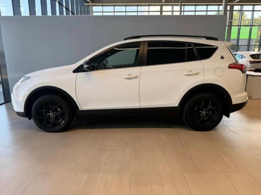 Toyota RAV4 IV (XA40) Рестайлинг Калининград  - изображение 2