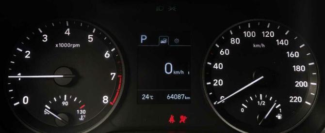 Hyundai Solaris II с пробегом 2017 года, цена 1 330 000 рублей, 64086 км, седан, Автокод Объявления