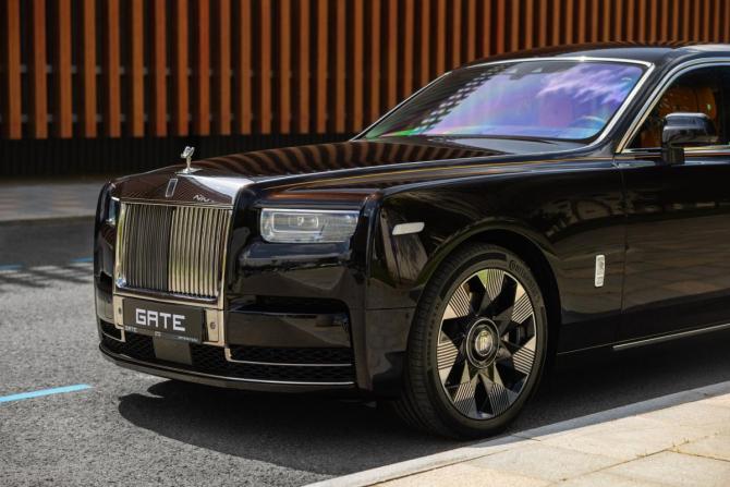 Новый Rolls-Royce Phantom VIII 2024 года, цена 98 000 000 рублей, седан, Автокод Объявления