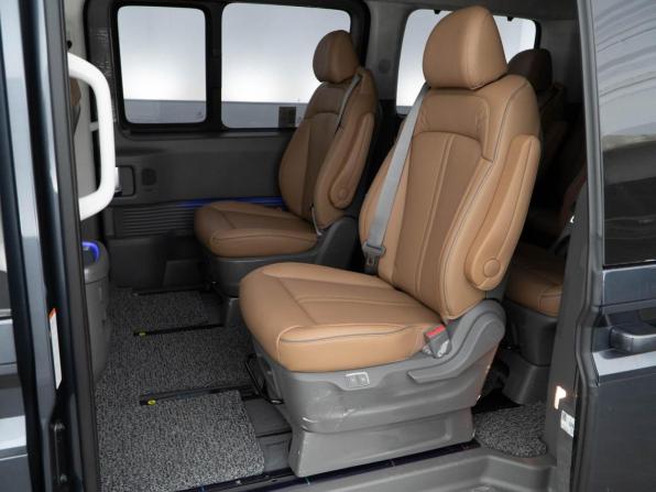 Hyundai Staria I с пробегом 2024 года, цена 6 755 055 рублей, 100 км, минивэн, Автокод Объявления