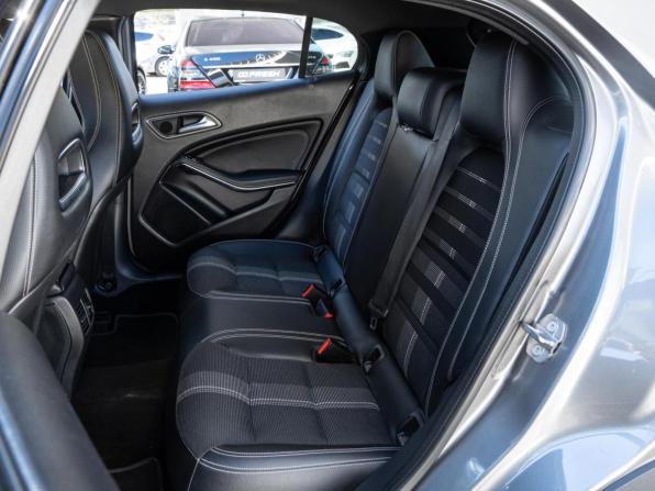 Mercedes-Benz GLA I (X156) Рестайлинг с пробегом 2019 года, цена 2 019 700 рублей, 184505 км, внедорожник, Автокод Объявления