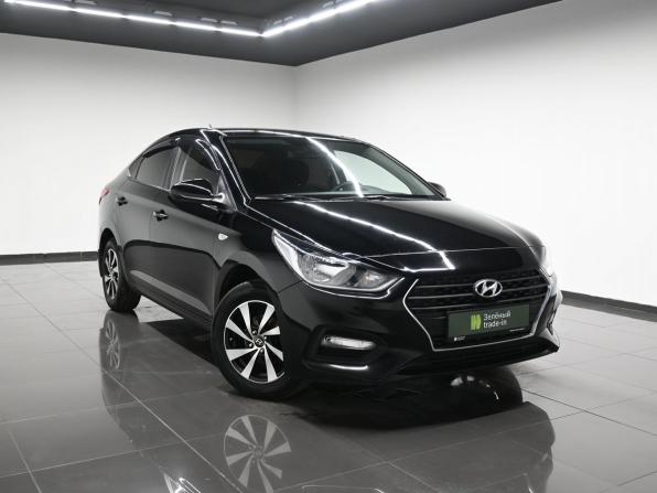 Hyundai Solaris II с пробегом 2018 года, цена 1 240 000 рублей, 109495 км, седан, Автокод Объявления