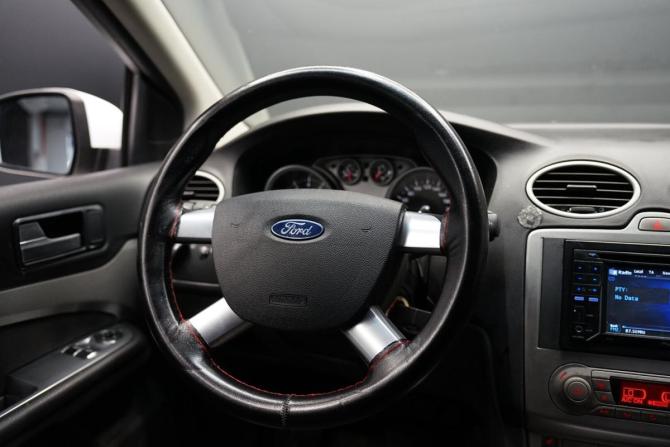 Ford Focus II Рестайлинг с пробегом 2010 года, цена 688 000 рублей, 155000 км, хэтчбек, Автокод Объявления