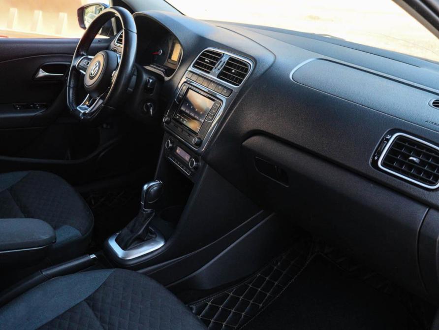 Volkswagen Polo V Рестайлинг Москва  - изображение 8