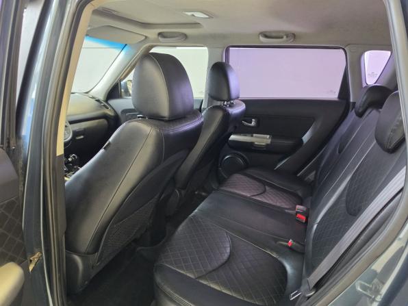 Kia Soul I Рестайлинг с пробегом 2012 года, цена 899 000 рублей, 209672 км, хэтчбек, Автокод Объявления