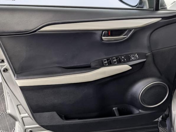 Lexus NX I Рестайлинг с пробегом 2021 года, цена 4 100 000 рублей, 44045 км, внедорожник, Автокод Объявления