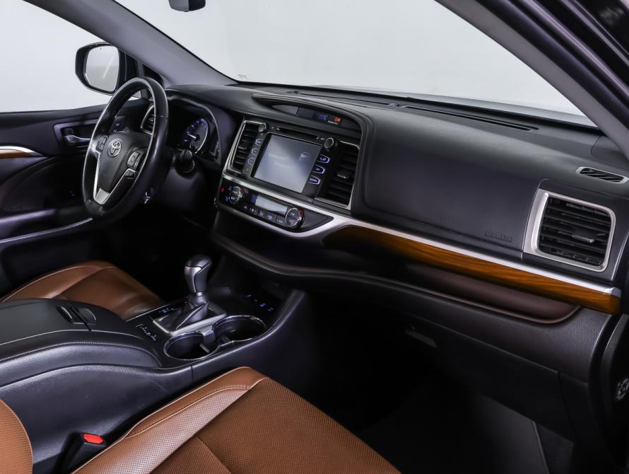 Toyota Highlander III (XU50) Рестайлинг Москва  - изображение 10