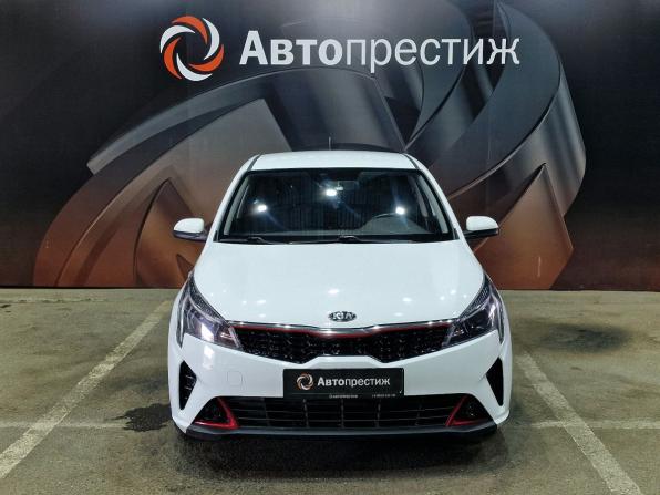 Kia Rio IV Рестайлинг с пробегом 2020 года, цена 1 450 000 рублей, 127122 км, седан, Автокод Объявления