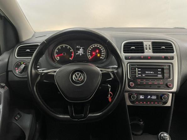 Volkswagen Polo V Рестайлинг с пробегом 2016 года, цена 1 049 000 рублей, 164038 км, седан, Автокод Объявления