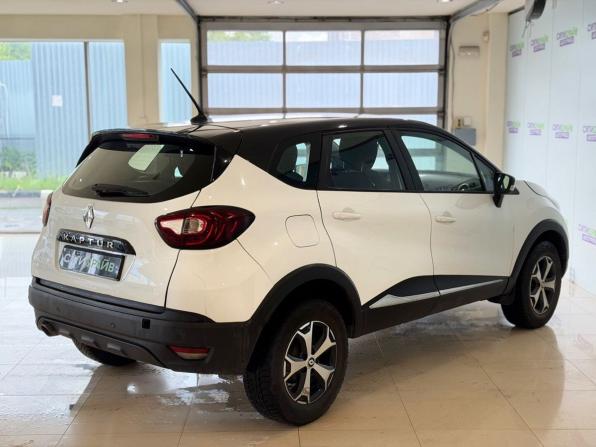 Renault Kaptur I Рестайлинг с пробегом 2021 года, цена 1 078 000 рублей, 160730 км, внедорожник, Автокод Объявления