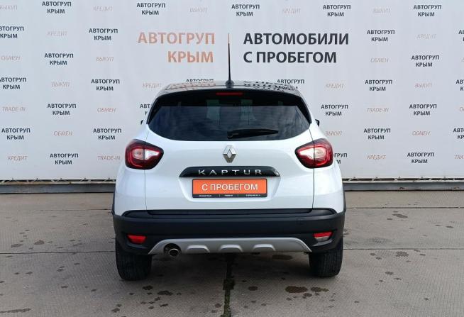 Renault Kaptur I Рестайлинг с пробегом 2021 года, цена 1 500 000 рублей, 120054 км, внедорожник, Автокод Объявления