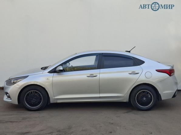 Hyundai Solaris I Рестайлинг с пробегом 2017 года, цена 975 000 рублей, 272459 км, седан, Автокод Объявления