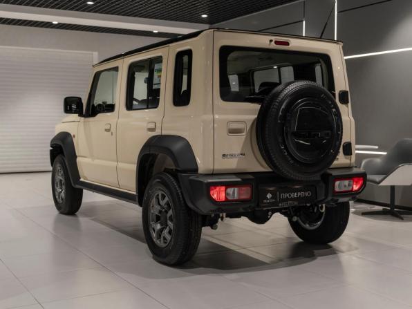 Suzuki Jimny IV с пробегом 2025 года, цена 4 400 000 рублей, 25 км, внедорожник, Автокод Объявления