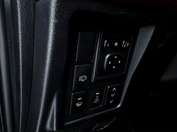 Toyota Land Cruiser Prado 150 Series Рестайлинг 1 с пробегом 2014 года, цена 3 099 000 рублей, 195087 км, внедорожник, Автокод Объявления