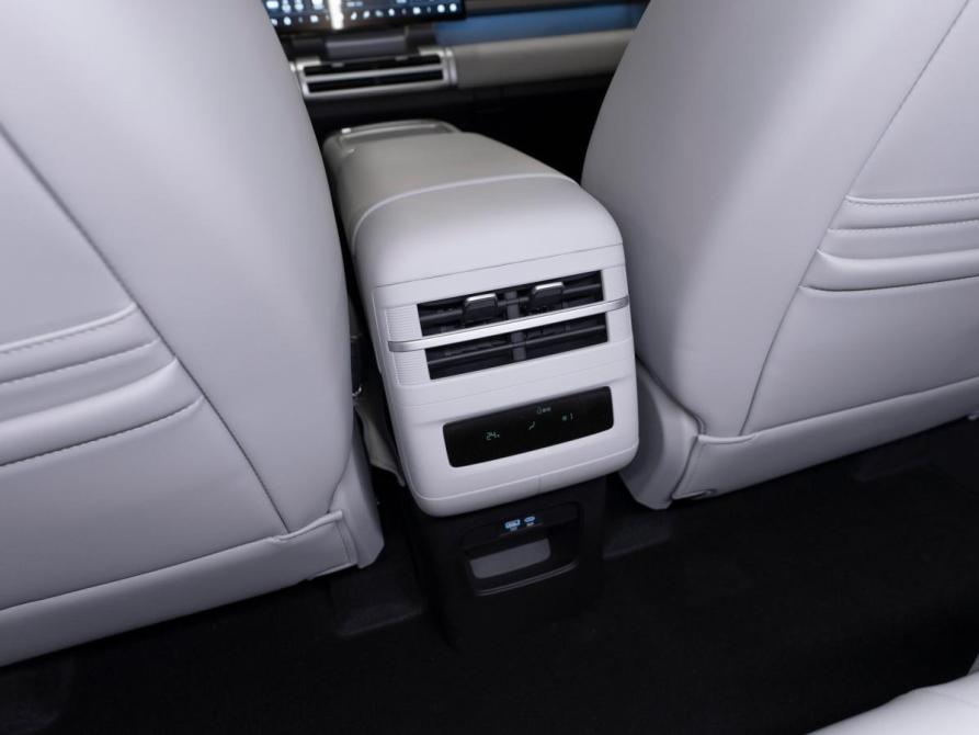 BYD FangChengBao Titanium 7 Москва  - изображение 15