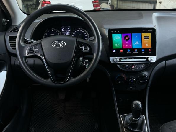 Hyundai Solaris I Рестайлинг с пробегом 2016 года, цена 1 086 000 рублей, 127304 км, седан, Автокод Объявления