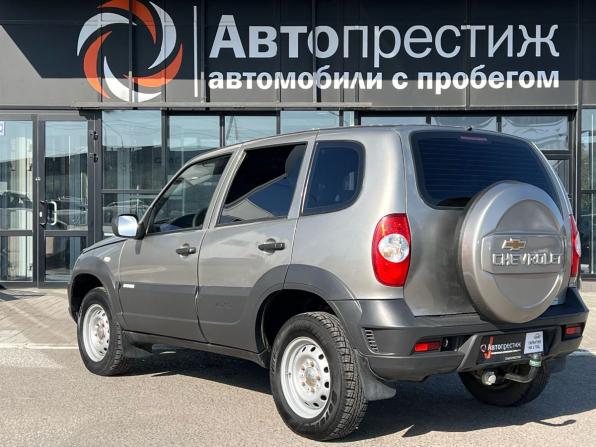 Chevrolet Niva I Рестайлинг с пробегом 2011 года, цена 639 000 рублей, 63103 км, внедорожник, Автокод Объявления